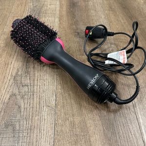 Revlon one step dryer and volumizer